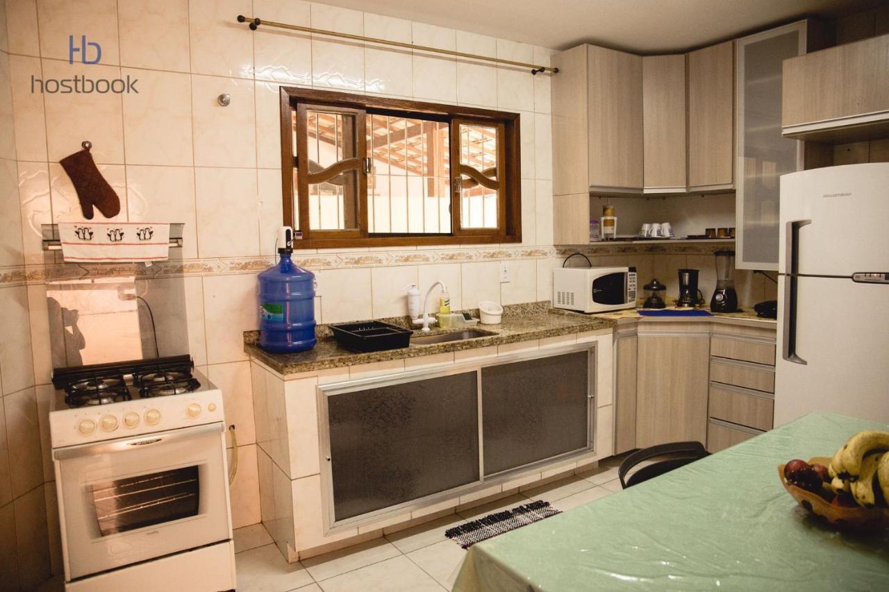 Casa A 400 M Da Praia Do Centro - Wifi 200Mb - Garagem - Tv 500 Canais - 2 Quartos - Cozinha Equipada - Churrasqueira Villa Rio das Ostras Eksteriør billede