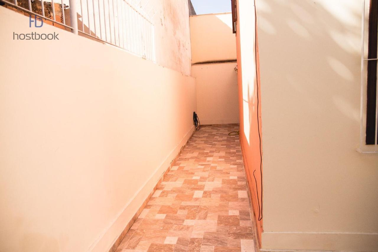 Casa A 400 M Da Praia Do Centro - Wifi 200Mb - Garagem - Tv 500 Canais - 2 Quartos - Cozinha Equipada - Churrasqueira Villa Rio das Ostras Eksteriør billede